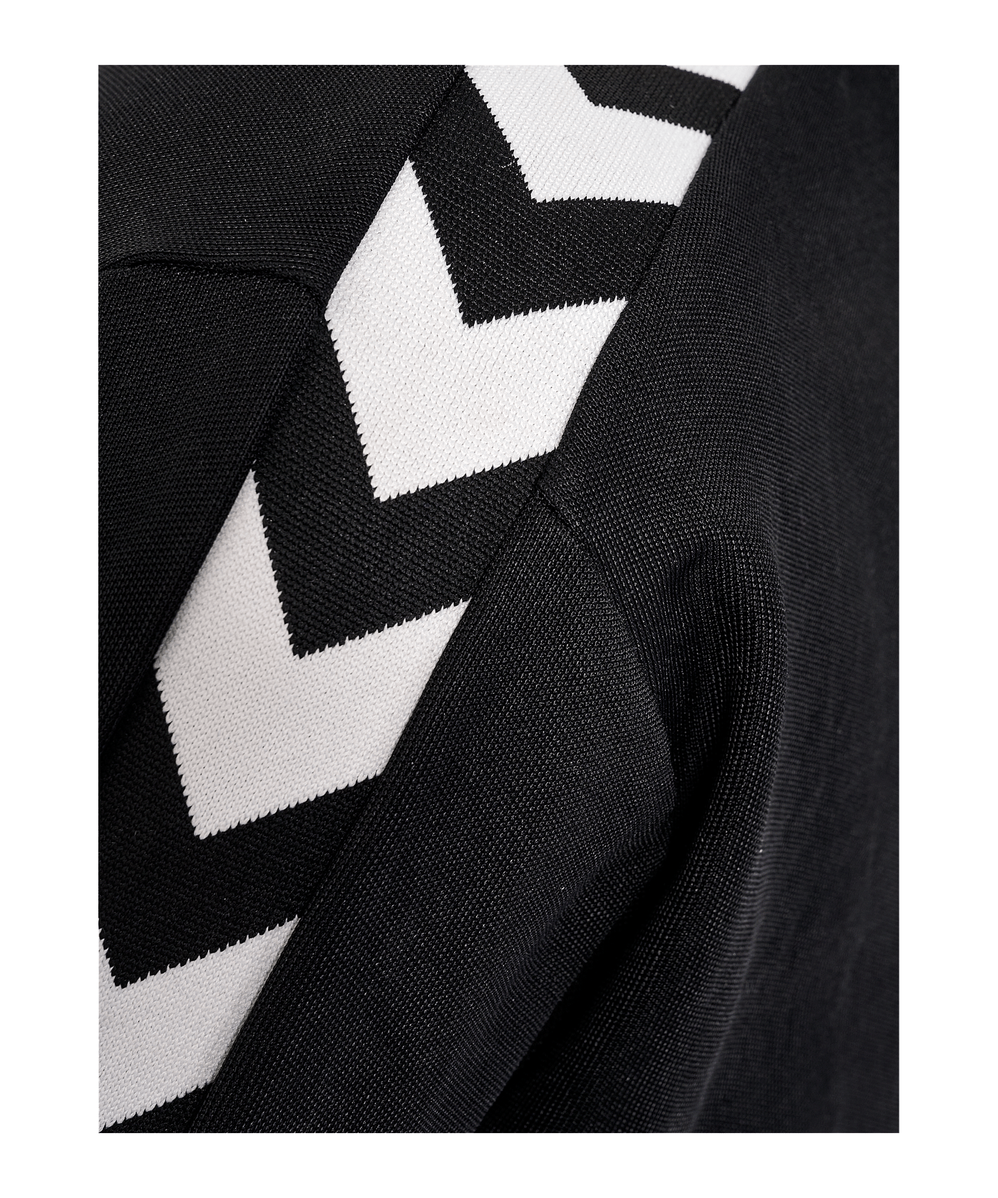 Hummel Jacke Schwarz F2001 Schwarz F2001 - schwarz