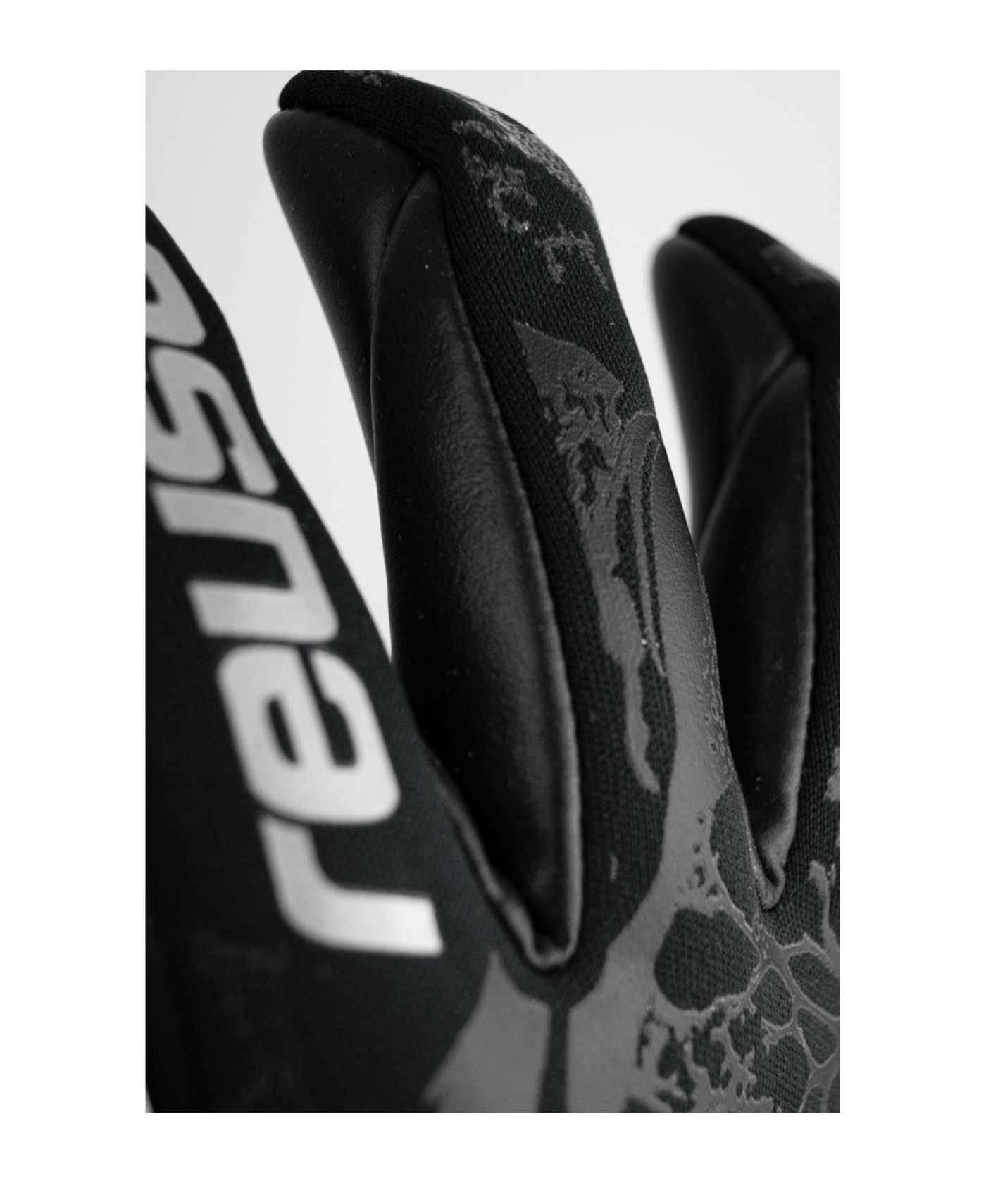 Reusch Pure Contact Infinity Schwarz F7700 - schwarz