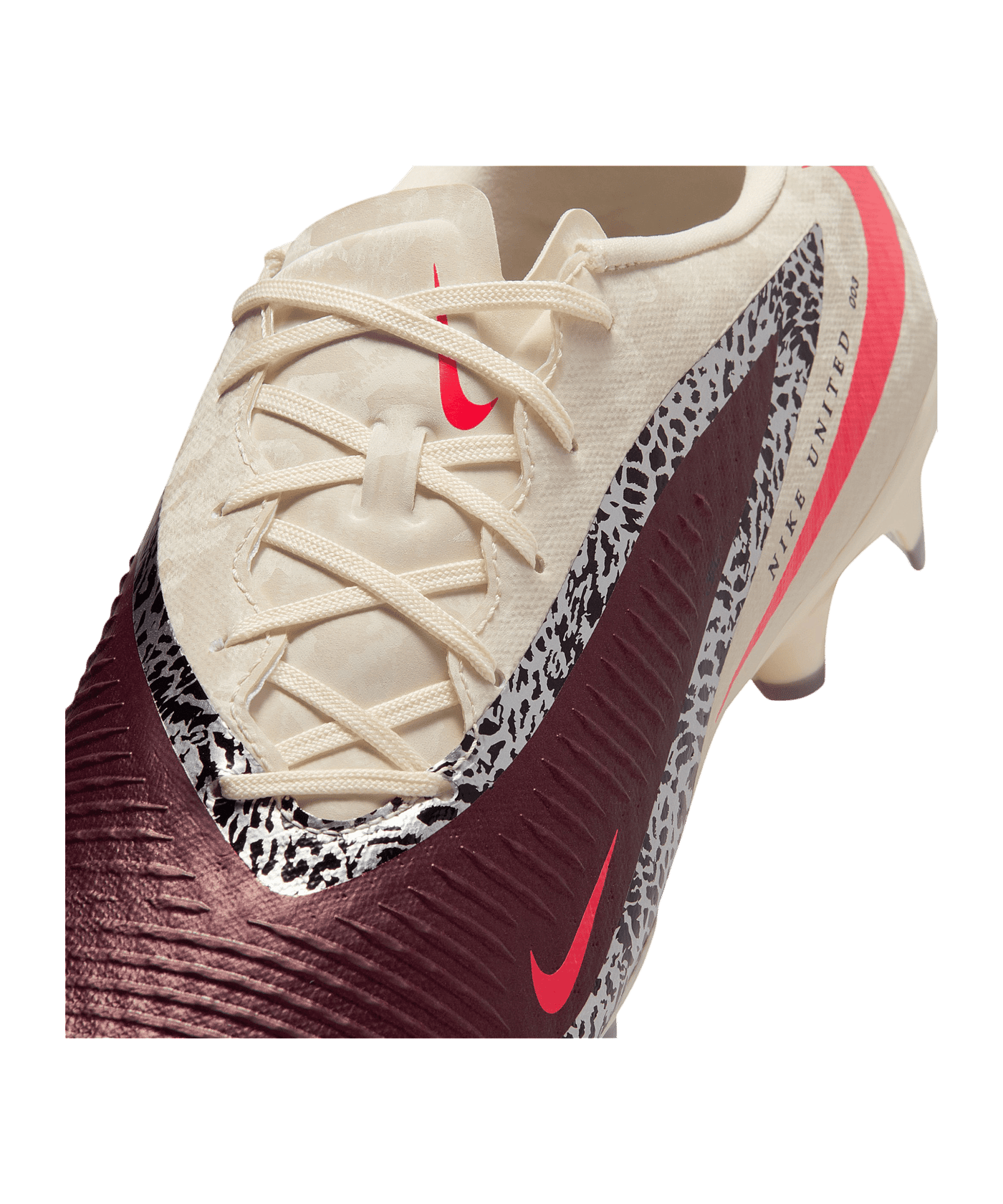 Nike Phantom 6 Low Academy FG/MG United Rot F661 - rot