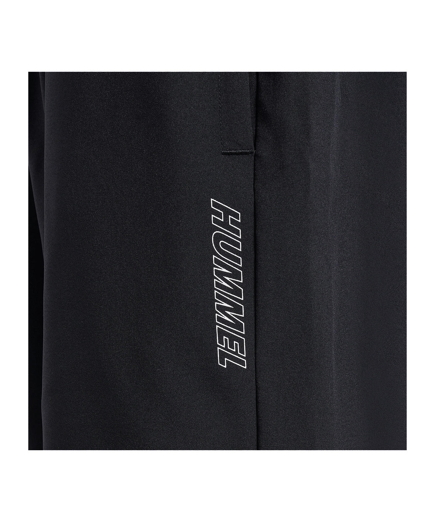 Hummel Te Base Woven Short Schwarz F2001 - schwarz