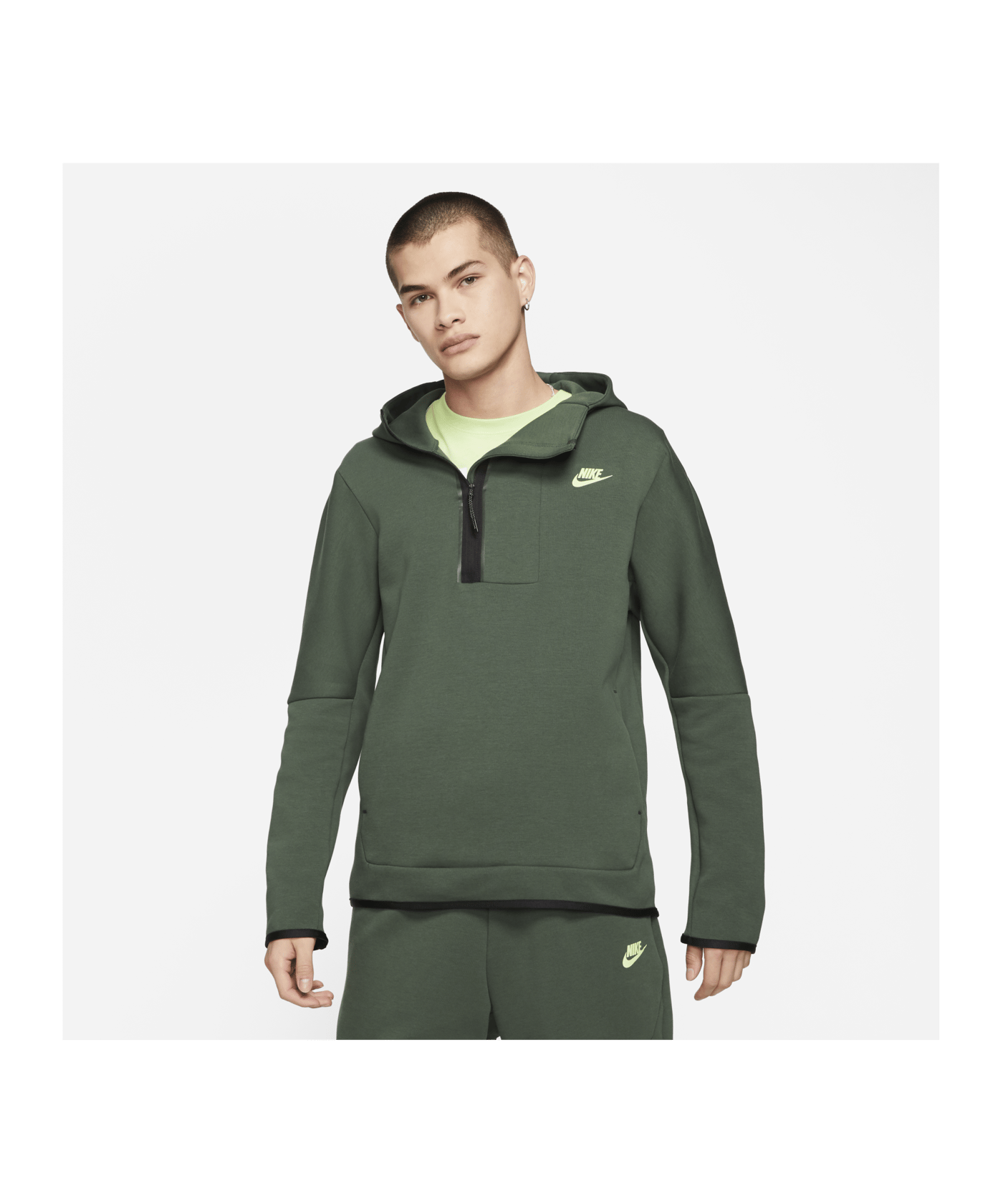 Nike Tech Fleece Crew Sweatshirt Grün F337 | Lifestyle | Freizeitbekleidung