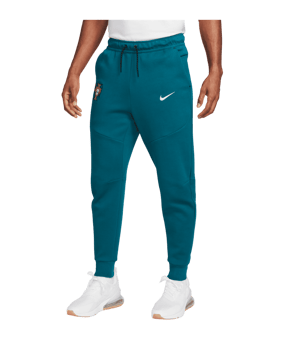 Nike Portugal Tech Fleece Jogginghose EM 2024 Grün F381 - gruen
