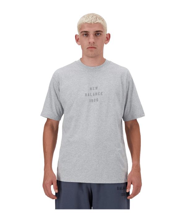 New Balance Iconic Collegiate Graphic T-Shirt FAG - grau
