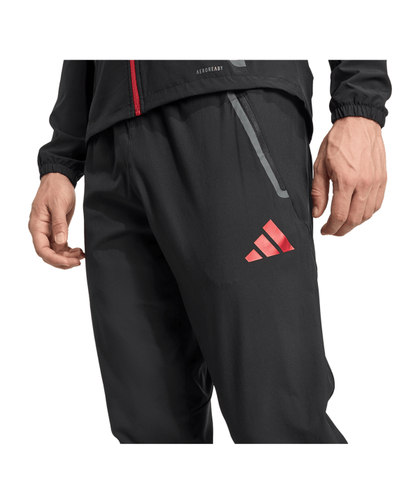 adidas FC Liverpool Vic Tech Travel Hose Schwarz