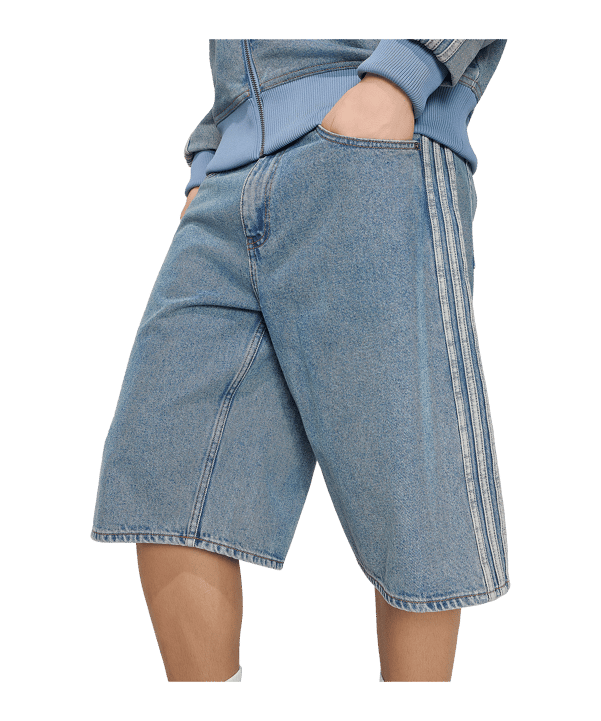 adidas Originals Firebird Adicolor Denim Mid-Rise Straight Leg Short Blau - blau