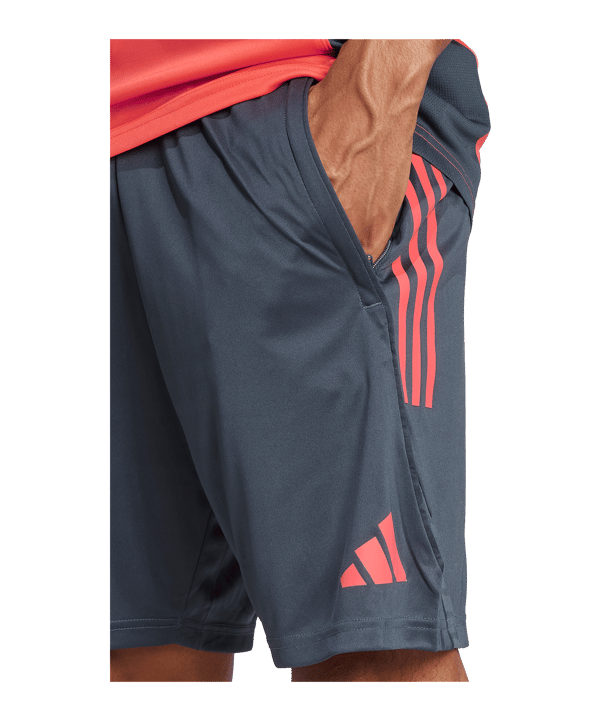 adidas FC Bayern München Training Short Grau - grau