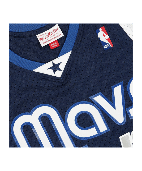 Mitchell and Ness NBA Dallas Mavericks 2011-2012 Dirk Nowitzki Swingman Trikot Blau