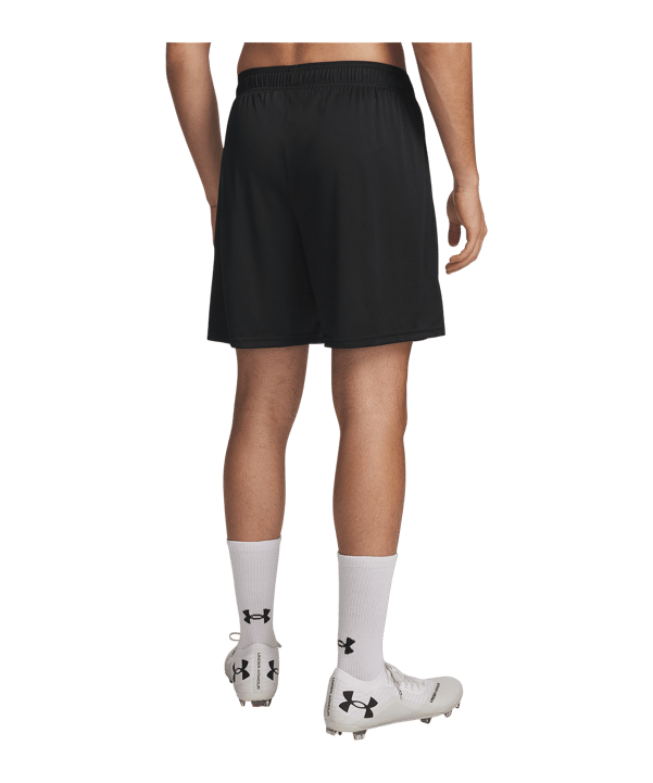 Under Armour Challenger Core Short Schwarz F001 - schwarz