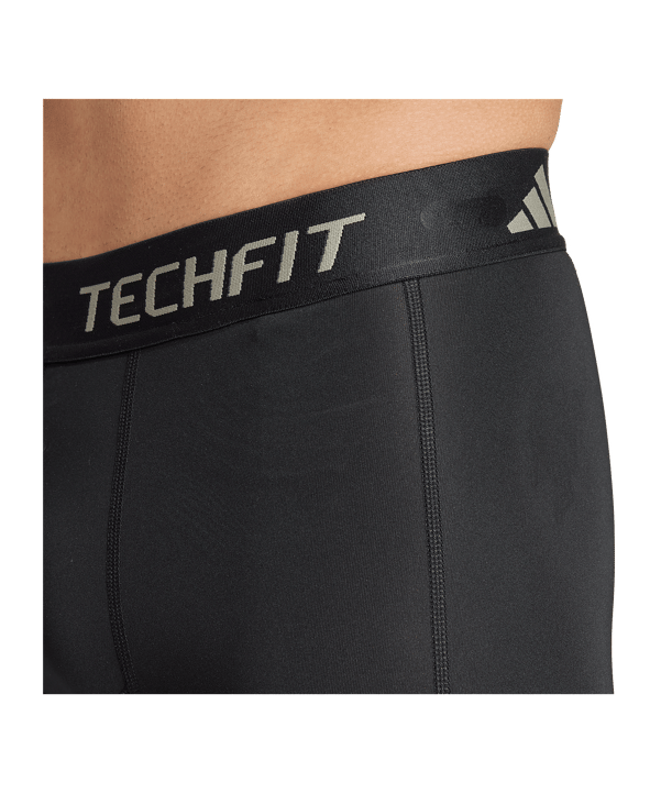 adidas Base Short Schwarz - zwart