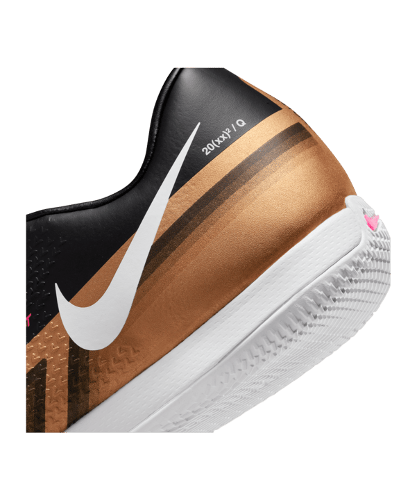 Nike Phantom GT2 Academy IC Halle Generation Gold Schwarz F810 - gold