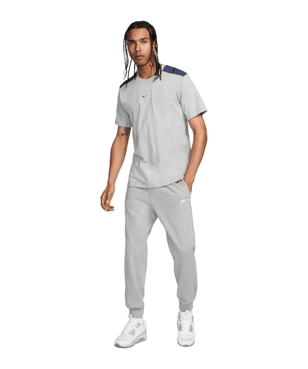 Nike Club Jogginghose Grau F063 - grau