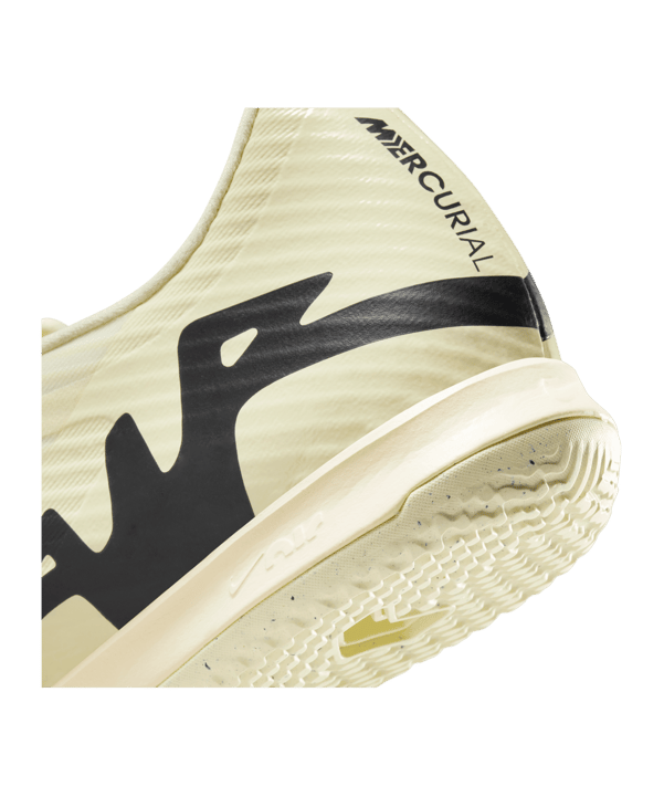 Nike Air Zoom Mercurial Vapor XV Academy IC Halle Mad Ready Beige Schwarz F700 - beige