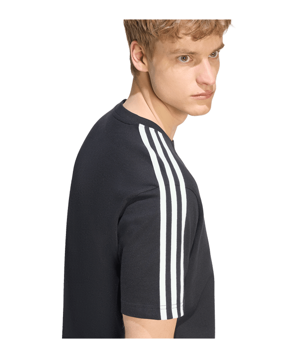 adidas Essentials 3-Stripes Single Jersey Left Chest Branded T-Shirt Noir - noir
