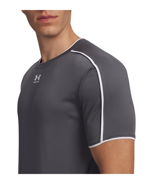 Under Armour Challenger Trainingsshirt Grau F025 - grau