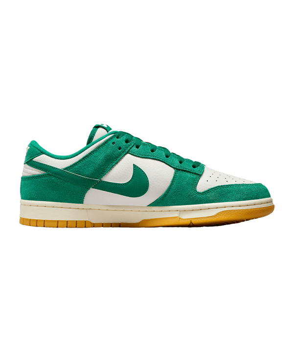 Nike Dunk SE Low F030 - gruen