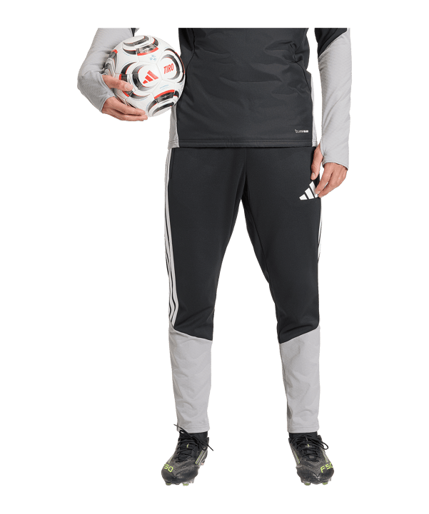 adidas Tiro 26 Winterized Trainingshose Schwarz