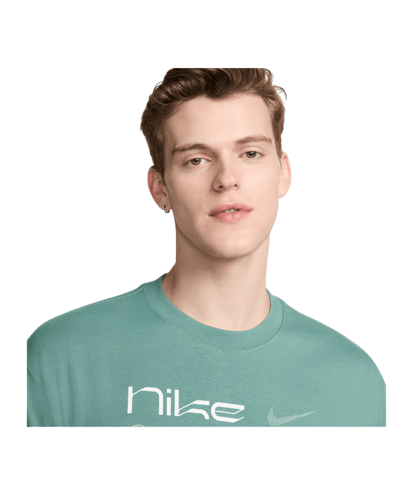 Nike M90 Basketball T-Shirt Grün F361 - gruen