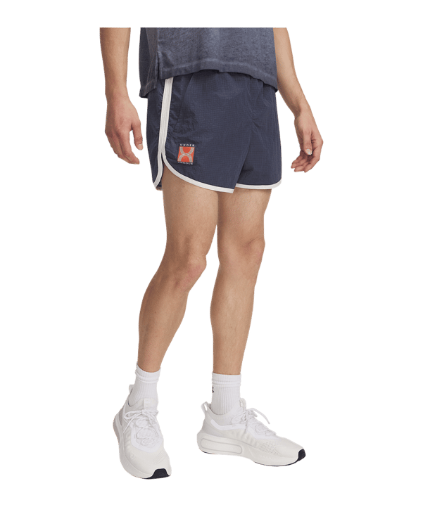 Under Armour RUN 96 Laufshort Grau F044 - grau