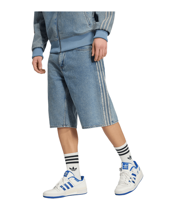adidas Originals Firebird Adicolor Denim Mid-Rise Straight Leg Short Blau - blau