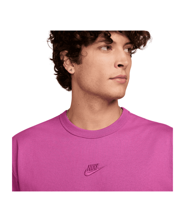 Nike Sportswear Premium Essentials T-Shirt Rot F623 - rot