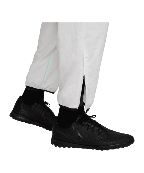 Nike Strike Plus Trainingshose Grau F025 - grau