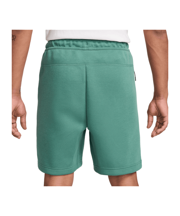 Nike Tech Fleece Short Grün F361 - gruen