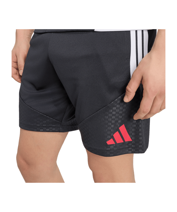 adidas FC Liverpool Tiro Pantaloncini Nero - nero