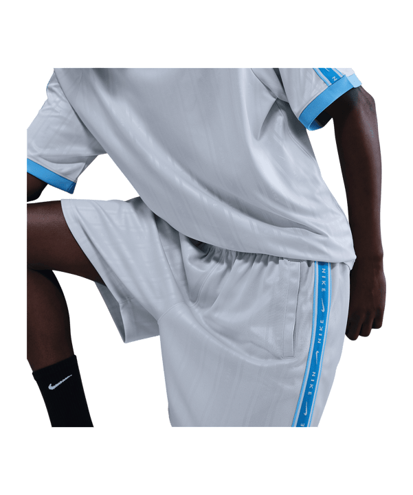 Nike Solo Swoosh Short Schwarz F025 - schwarz