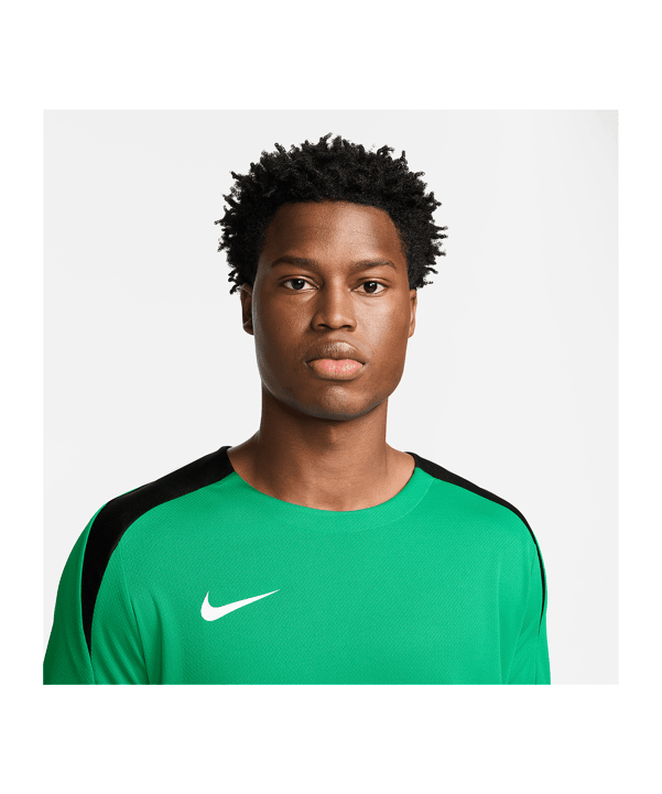 Nike Strike Trainingsshirt Grün F324 - gruen
