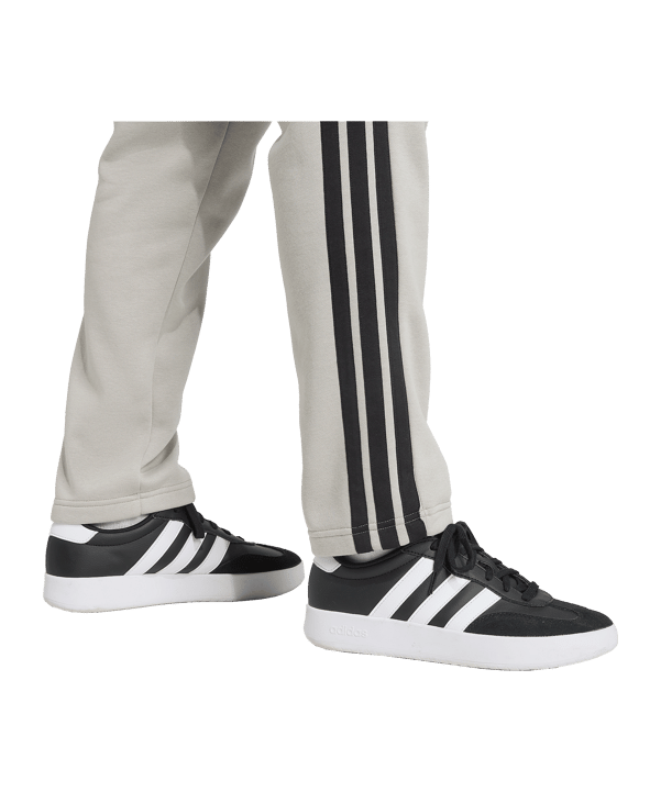 adidas Essentials Three Stripes Fleece Open Hem Hose Grau - grau