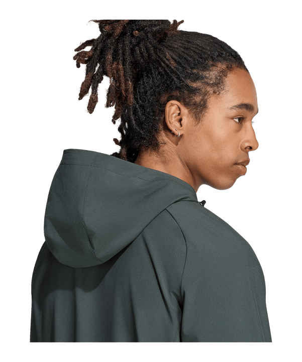 adidas Manchester United Tiro Travel Windbreaker Verde - verde