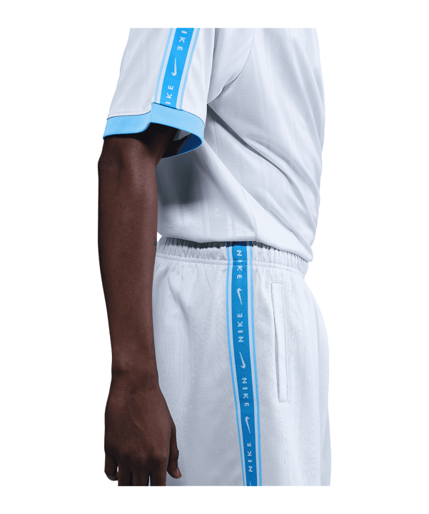 Nike Solo Swoosh Short Schwarz F025 - schwarz