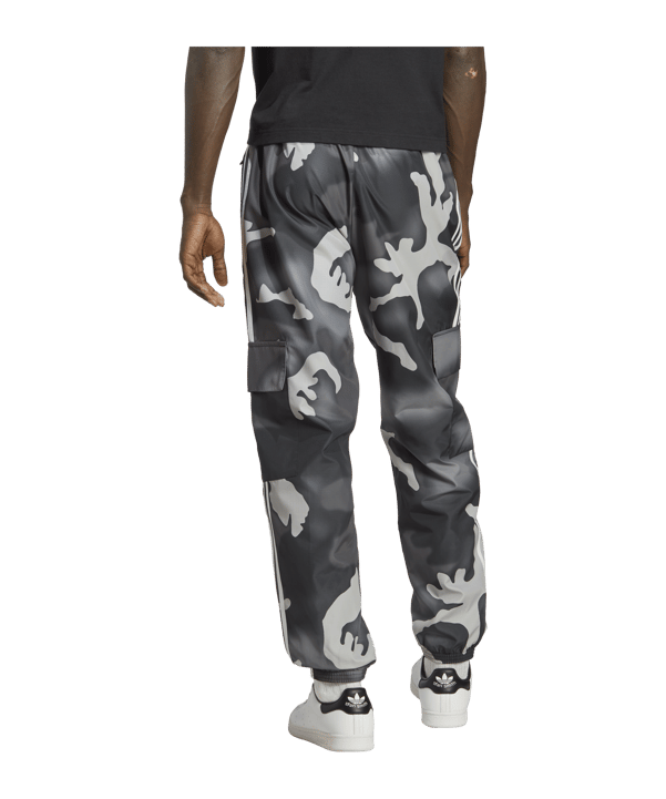 adidas Originals Graphics Camo Cargo Pants Black - schwarz