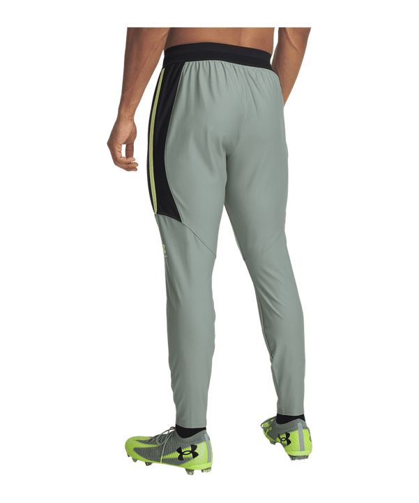 Under Armour Challenger Pro Trainingshose Grün F348 - gruen