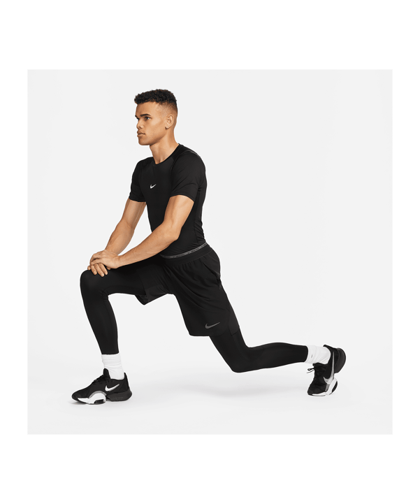 Nike Pro Dri-Fit Training T-Shirt Schwarz F010 - schwarz