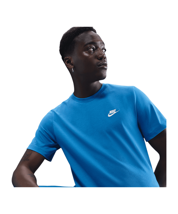 Nike Sportswear Club T-Shirt Blau F435 - blau