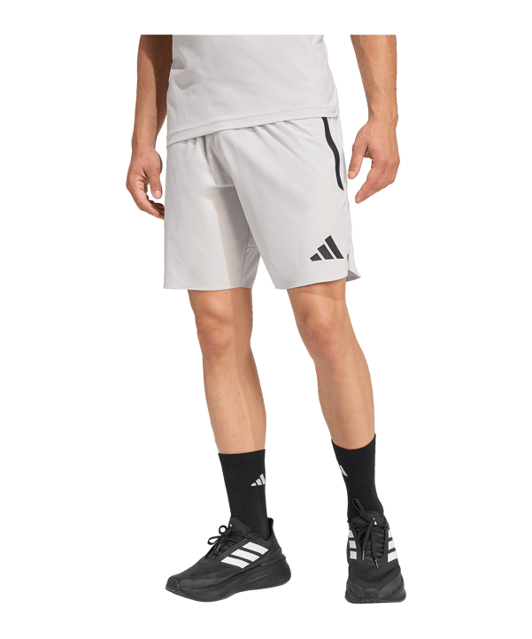 adidas Tiro Travel Woven Short Grau - grau