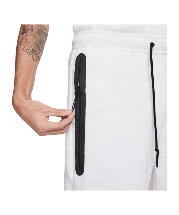 Nike Tech Fleece Short Grau F051 - grau
