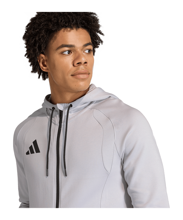 adidas Tiro Travel Hoody Grau - grau