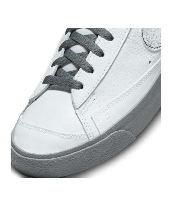 Nike Blazer Mid 77 EMB Weiss Grau Schwarz F100 - weiss