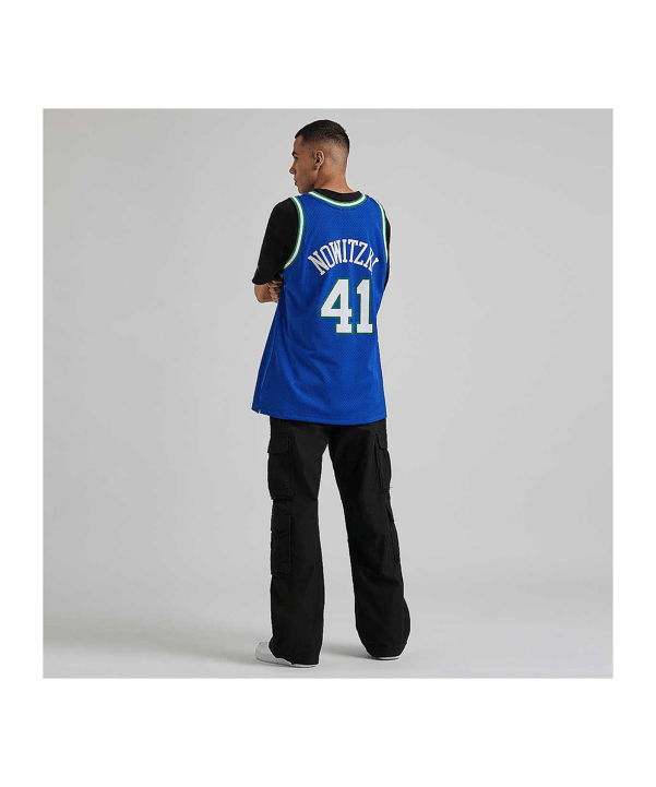 Mitchell and Ness NBA Dallas Mavericks 1998-1999 Dirk Nowitzki Swingman Trikot Blau - blau