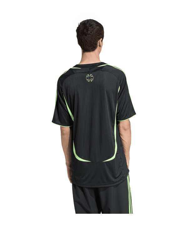 adidas Teamgeist T-Shirt Schwarz - schwarz