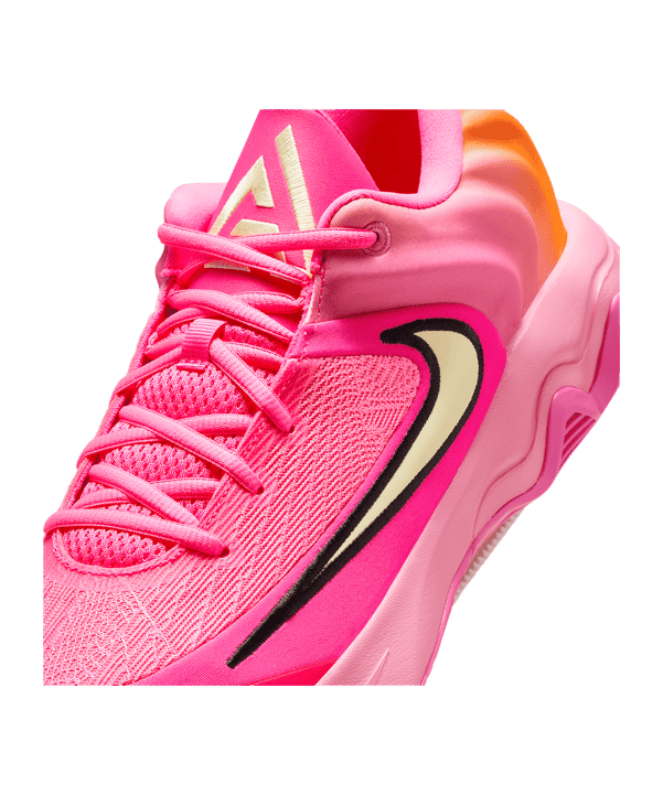 Nike Giannis Immortality 4 Rosa F601 - rosa