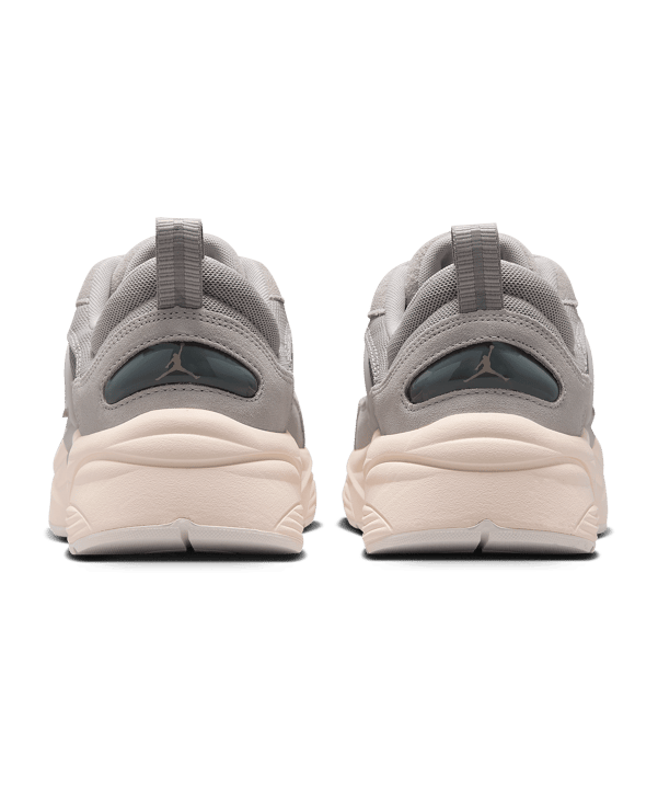 Jordan Trunner O/S Grigio C011 - grigio