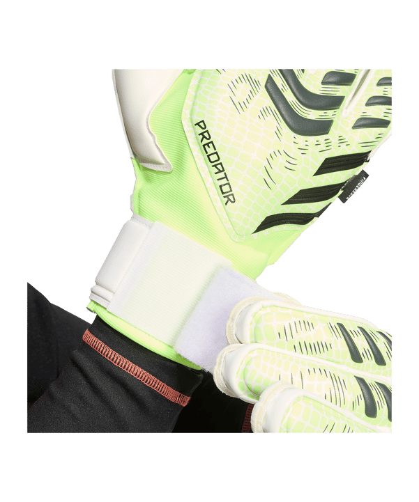 adidas Predator Match Fingersave Torwarthandschuhe Radiant Blaze Grün - gruen