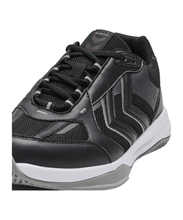 Hummel Inventus Off Court Reach Zwart F2001 - zwart