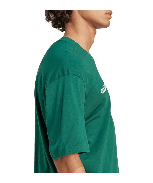adidas Badge Graphic T-Shirt Grün - gruen