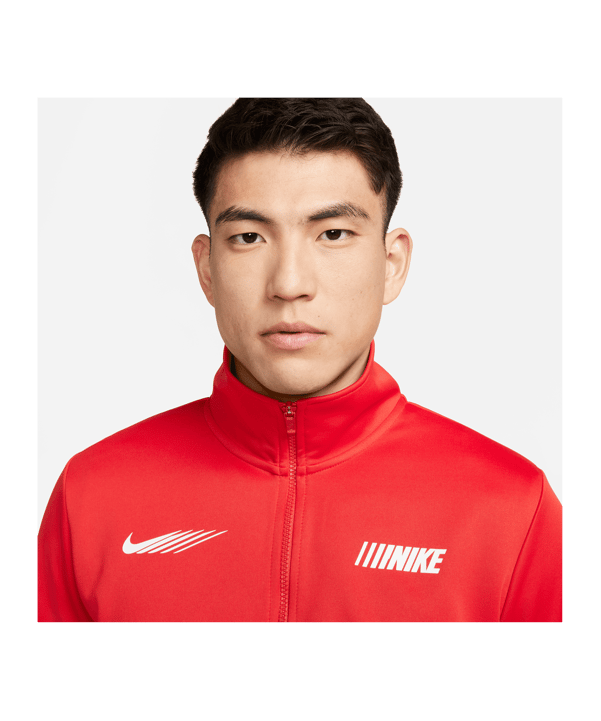 Nike Standart Issue Jacke Rot F657 - rot