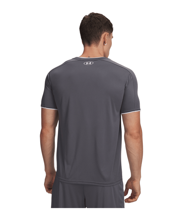 Under Armour Challenger Trainingsshirt Grau F025 - grau
