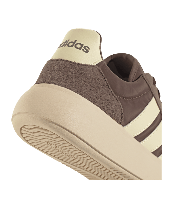 adidas Barreda Decode Braun - braun
